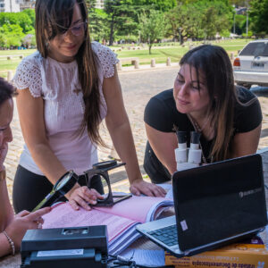 Grafoanálisis. Estudio del texto y de la firma.